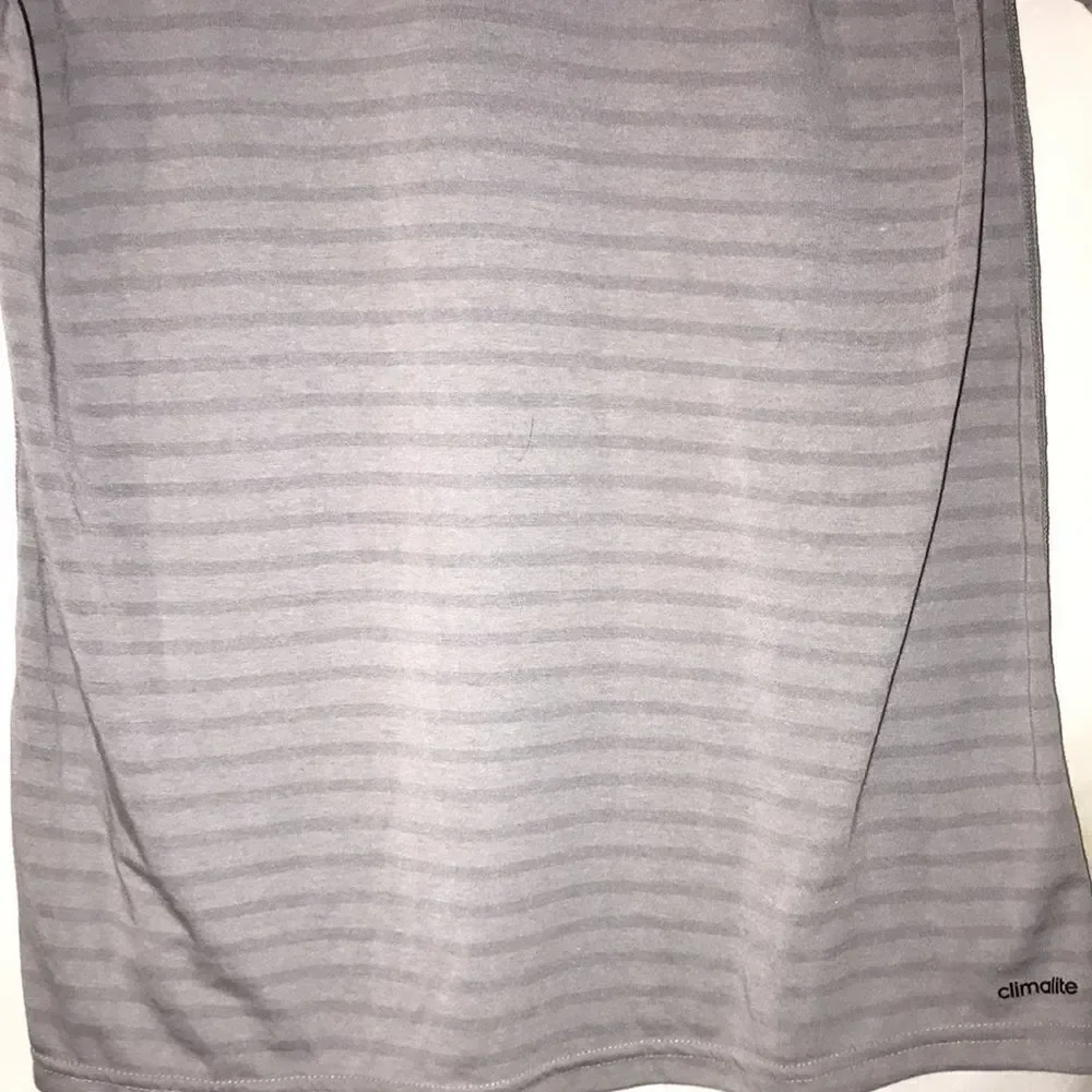 Adidas by 424 Men's Gray Climalite Stripe V-Neck Short Sleeve T-Shirt Size Large
